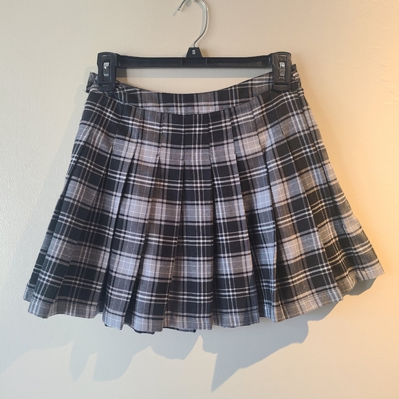 Pleaded skirt - Picture 3 of 4